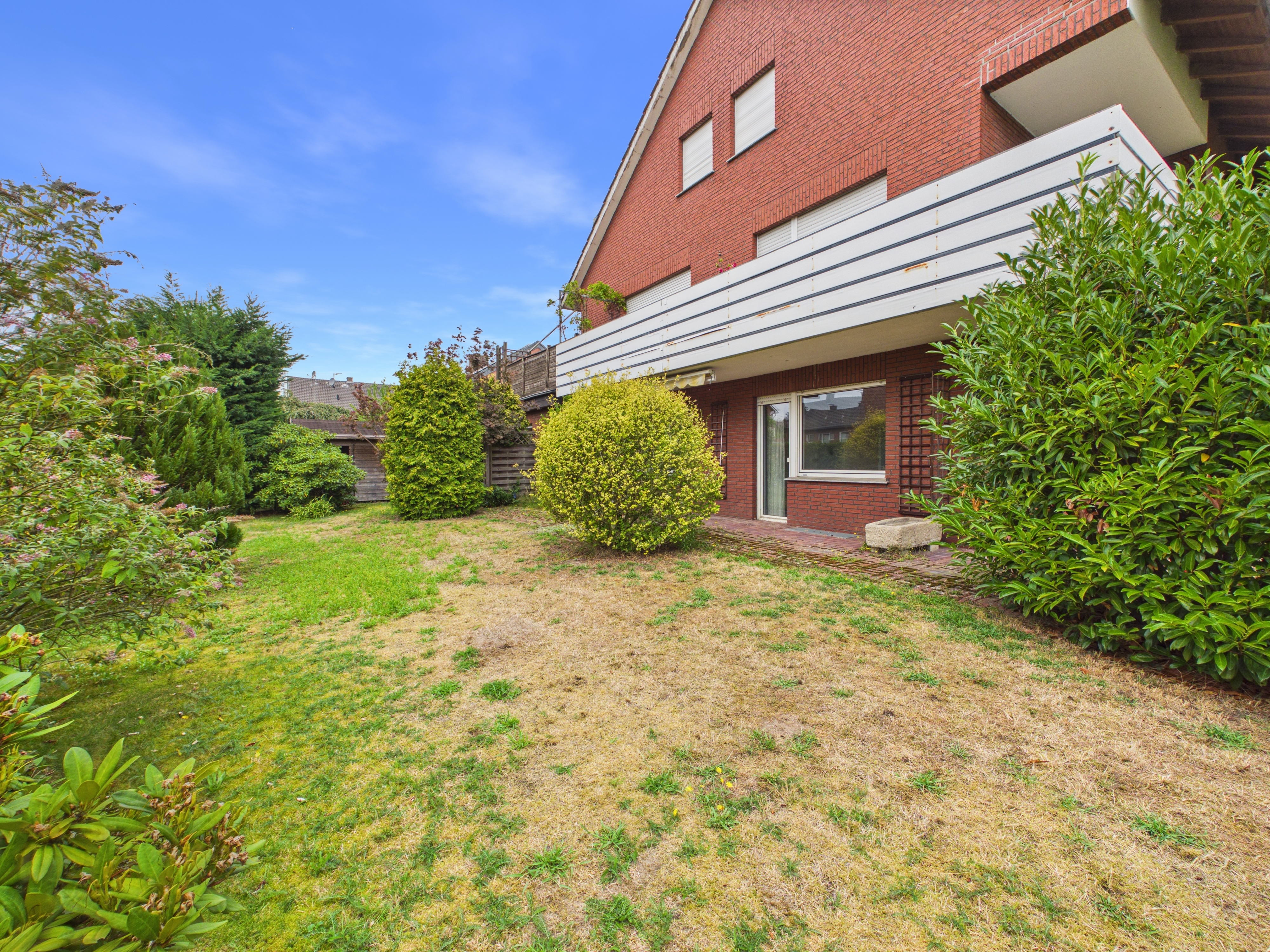 Gartenbereich mit direktem Zugang zum Wohnhaus Gartenbereich mit direktem Zugang zum Wohnhaus