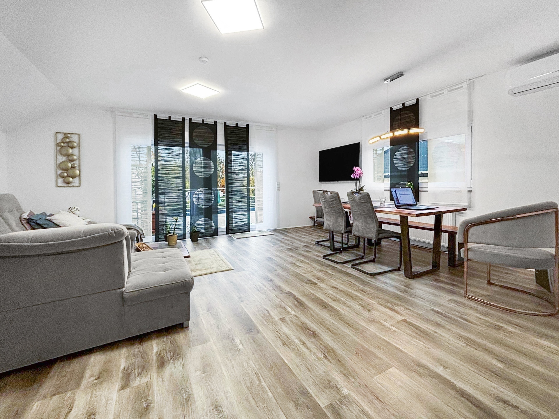 Wohn- und Esszimmer Wohn- und Esszimmer