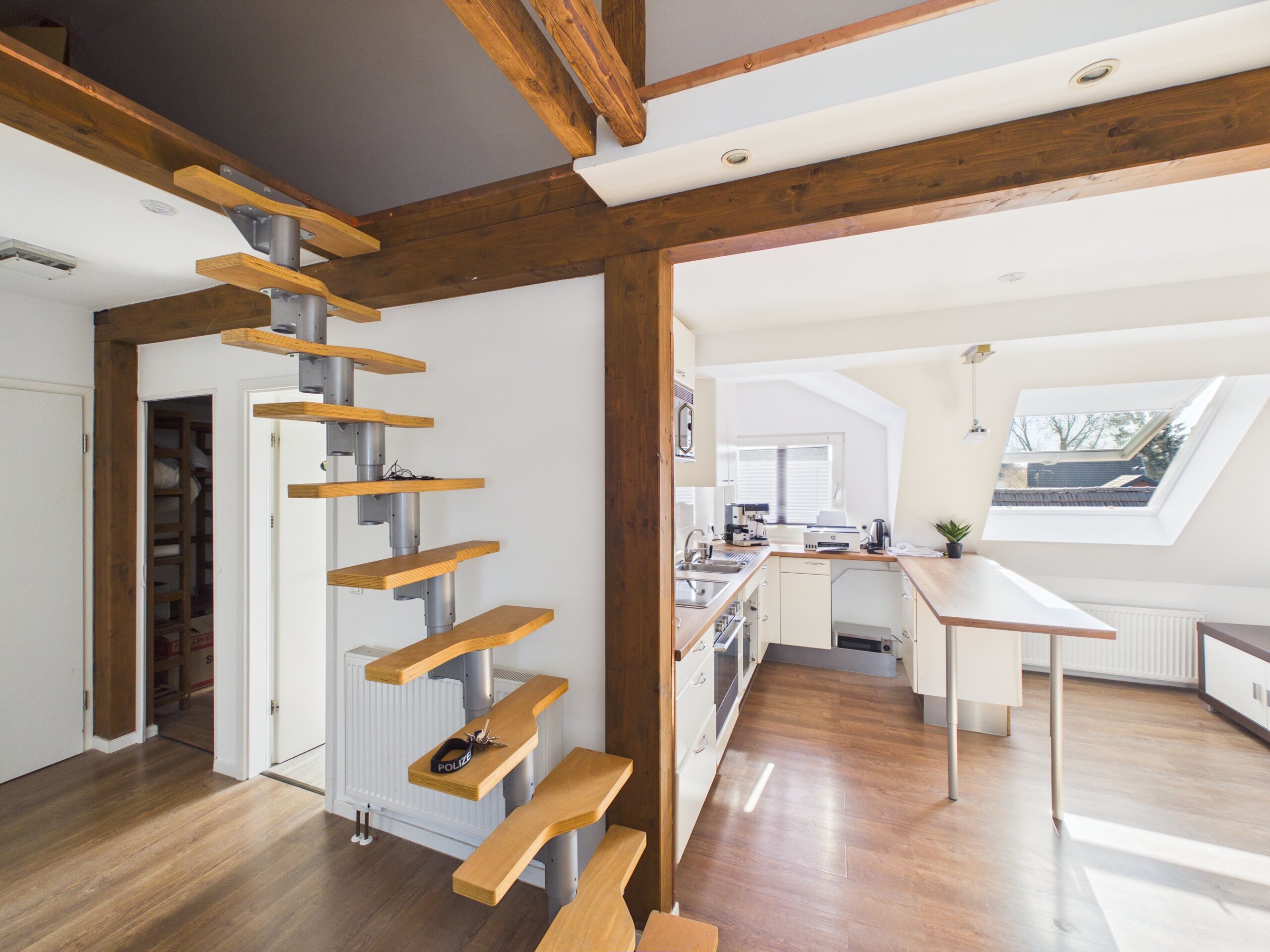 3. Wohnung Treppe Spitzboden