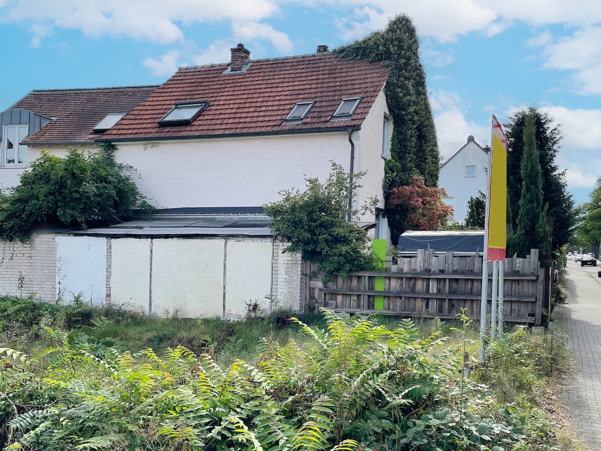 Grundstück Grundstück