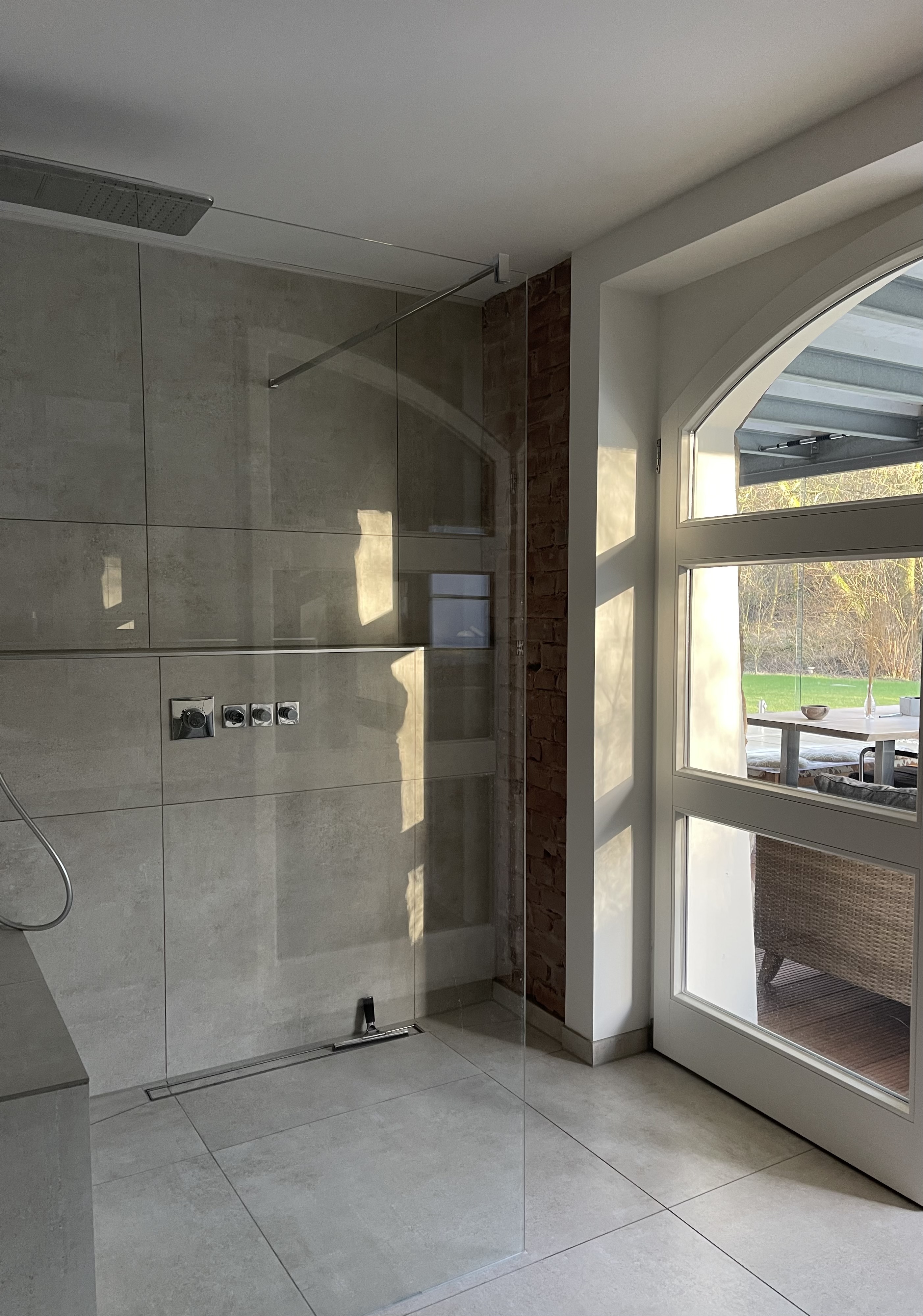 Bad im Gatengeschoß Bad im Gatengeschoß