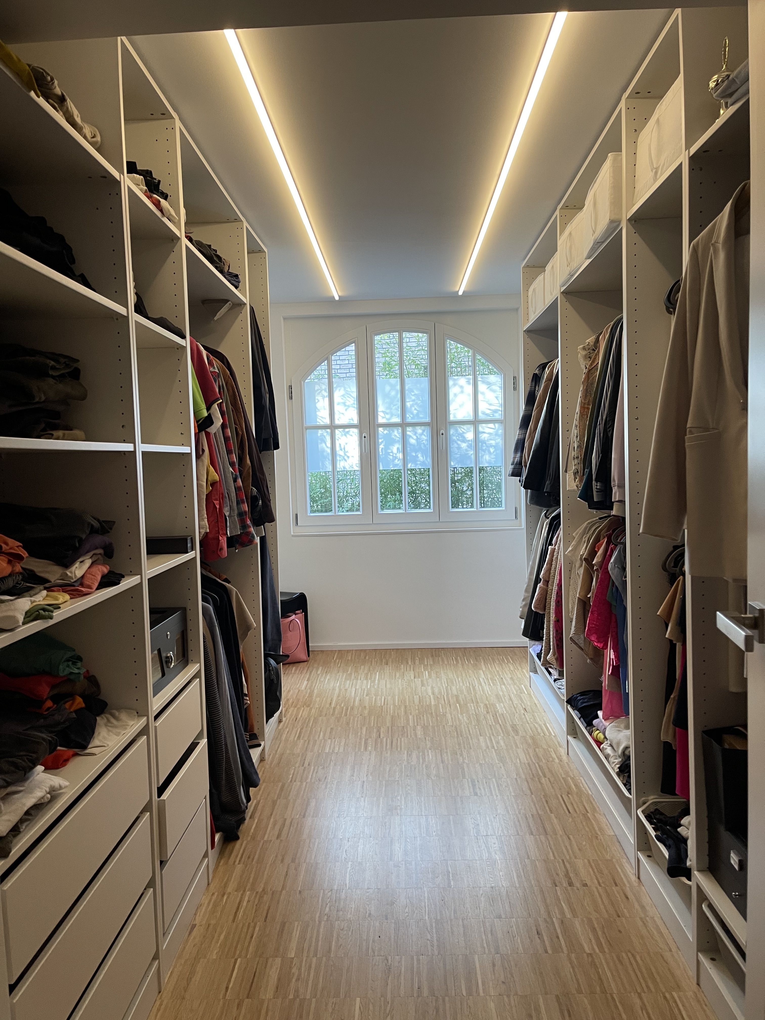 Ankleidezimmer im Gartengeschoß Ankleidezimmer im Gartengeschoß