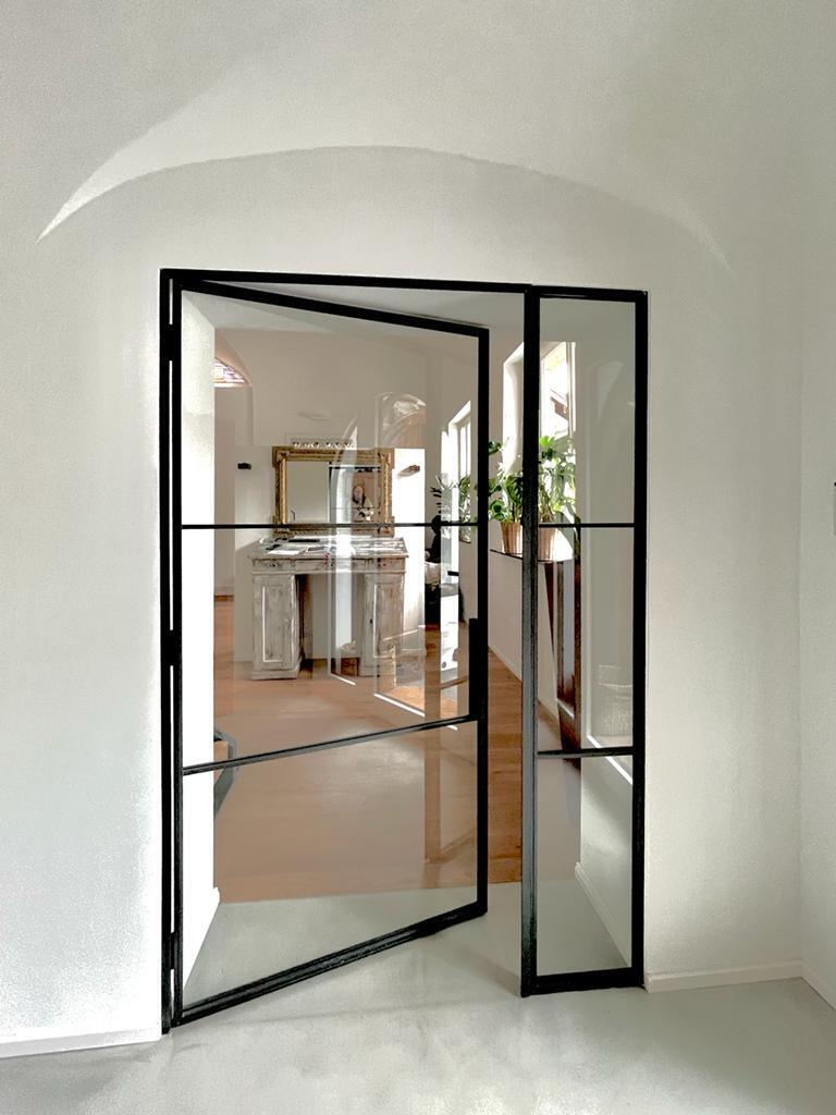 Tür zum gr. Wohnbereich (Whg.1) Tür zum gr. Wohnbereich (Whg.1)