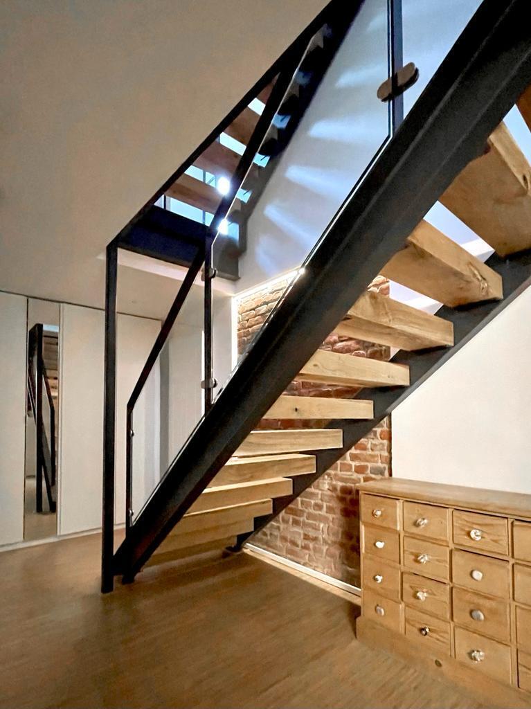 Treppe vom Gartengeschoß zum EG Treppe vom Gartengeschoß zum EG