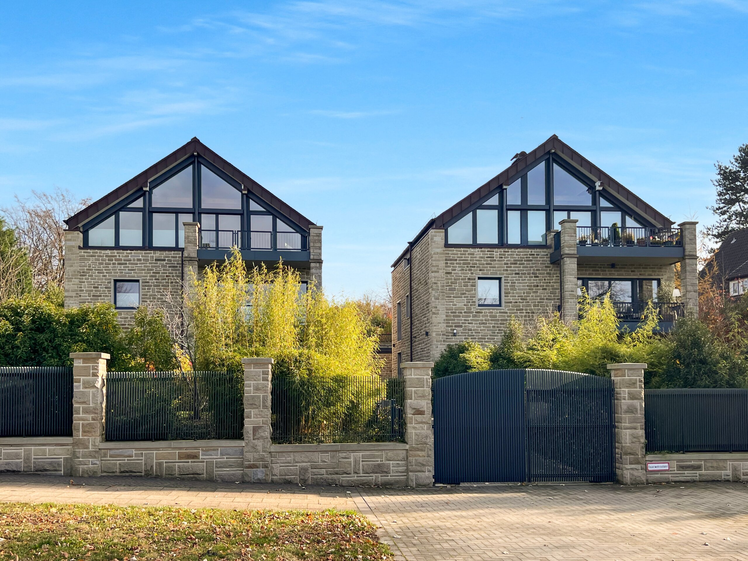 Ruckansicht von der Strasse