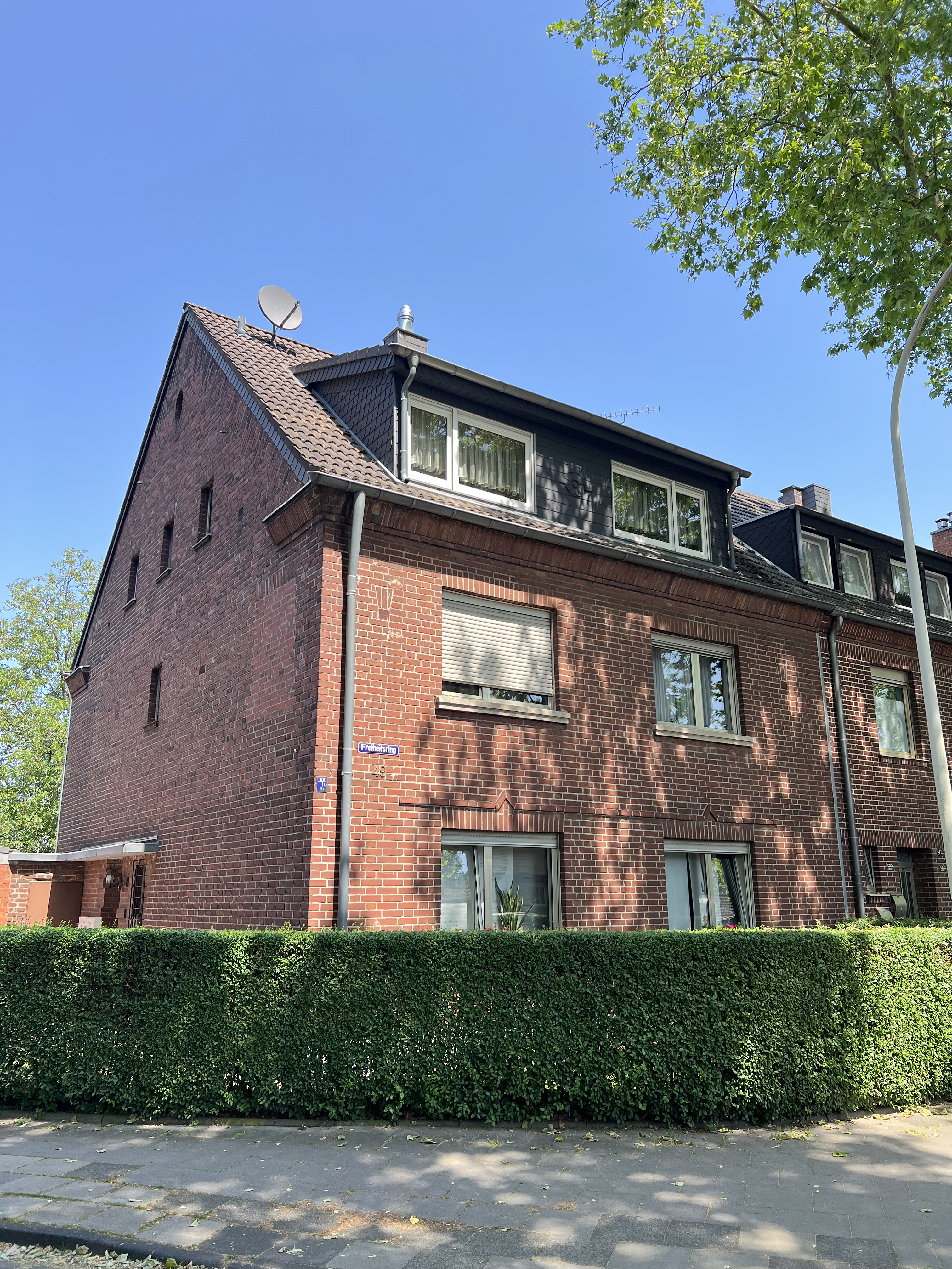Straßenansicht Straßenansicht
