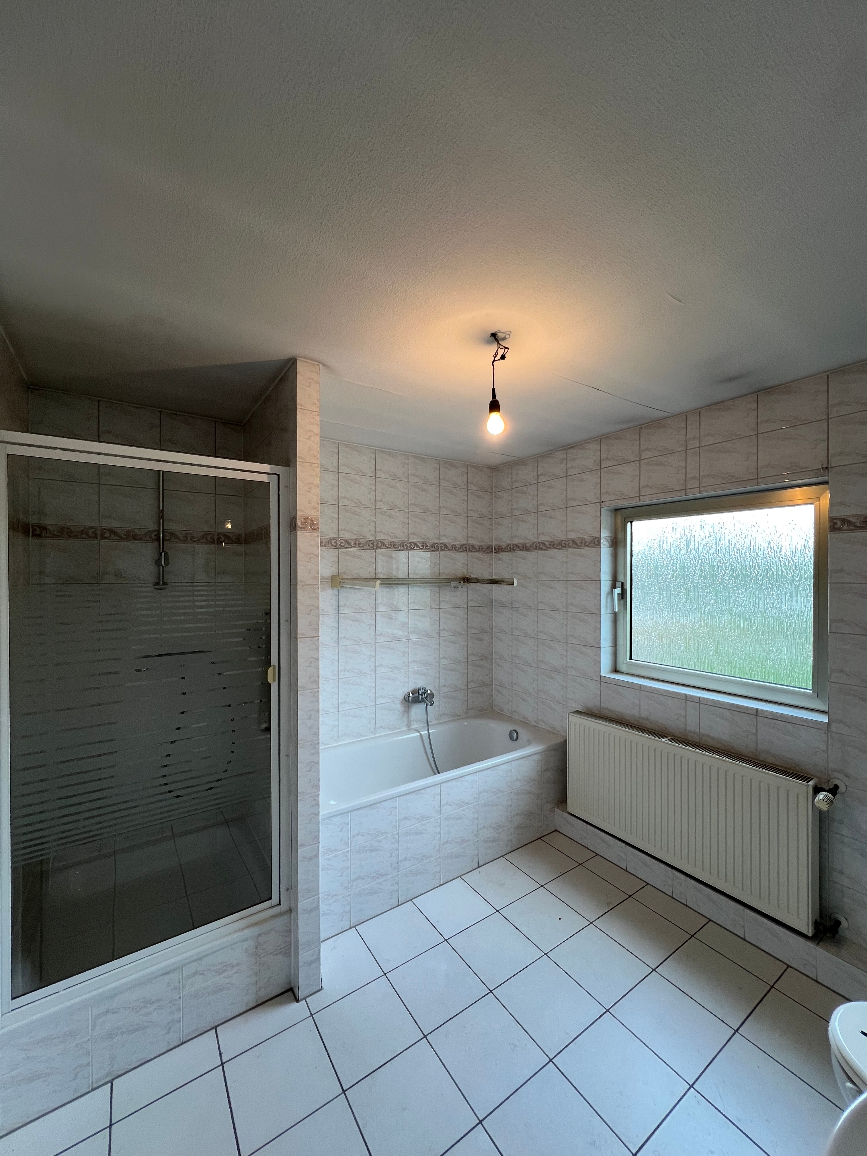 DG Badezimmer DG Badezimmer