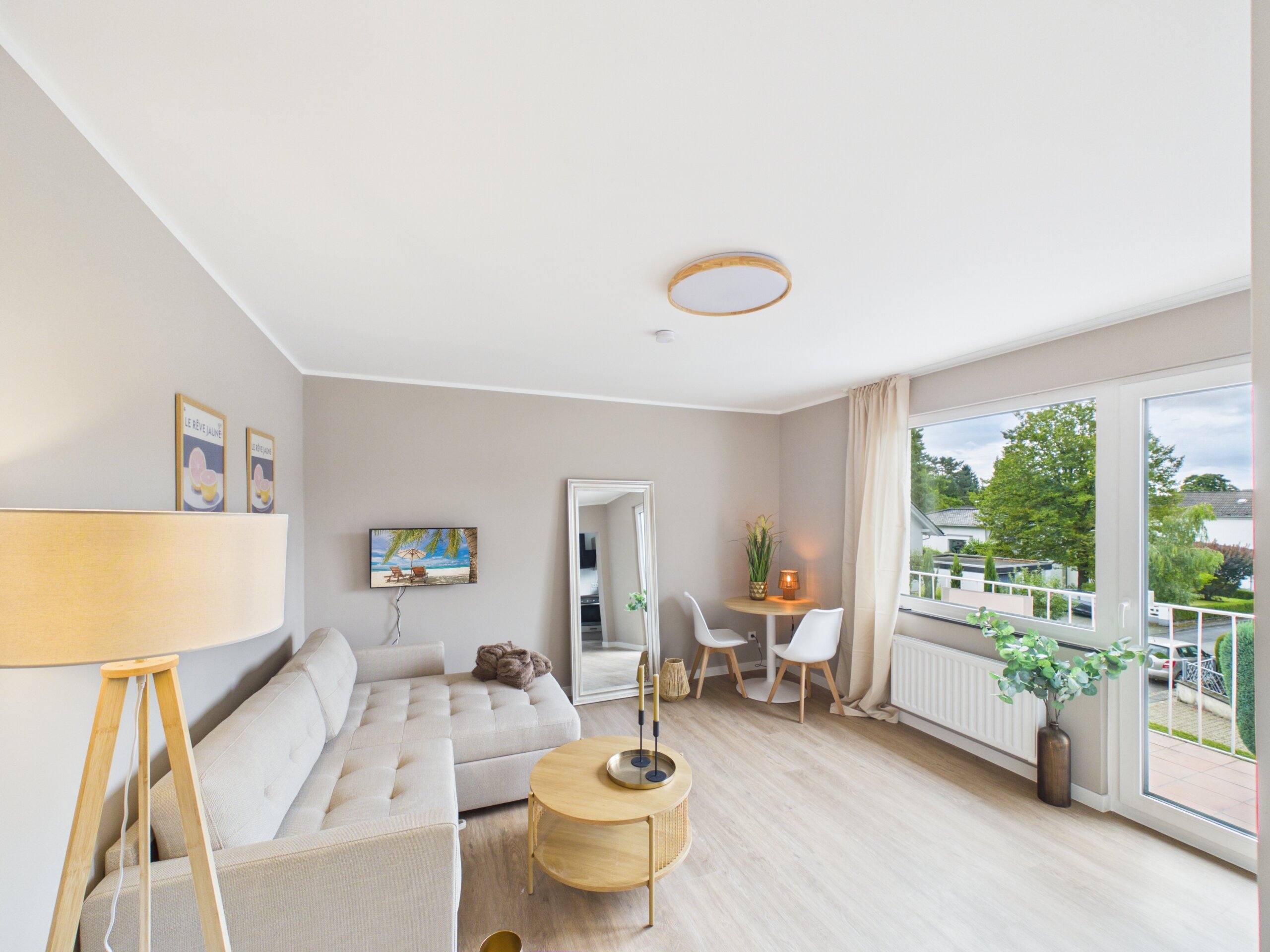 Wohn/Schlafzimmer