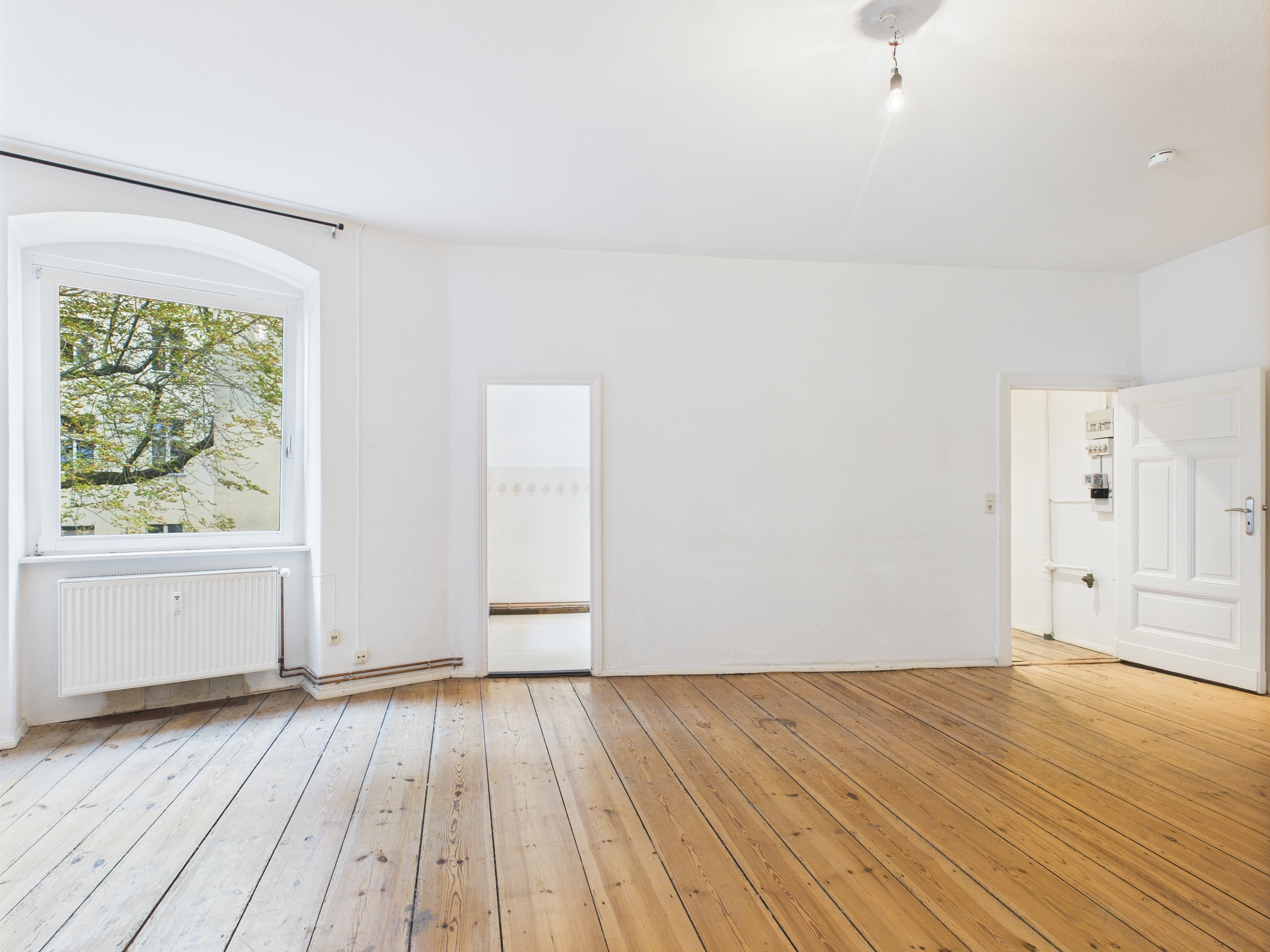 Wohnraum 1.OG mit Blick zur Küche Wohnraum 1.OG mit Blick zur Küche